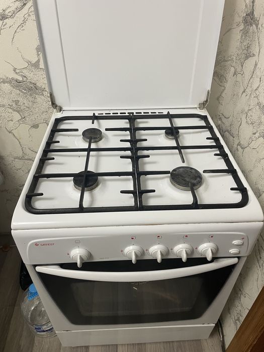 Продам газ плита 30000