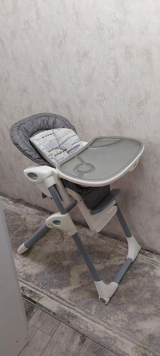 Стульчик для кормления joie