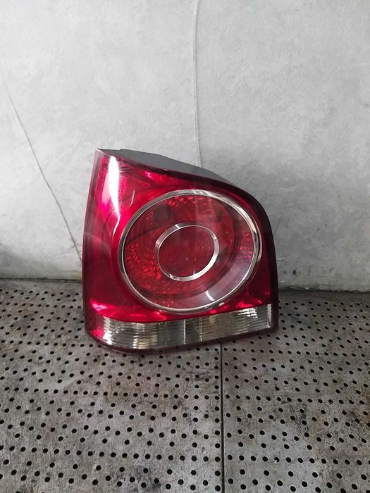Stop tripla lampa stanga vw polo 9n facelift 965351