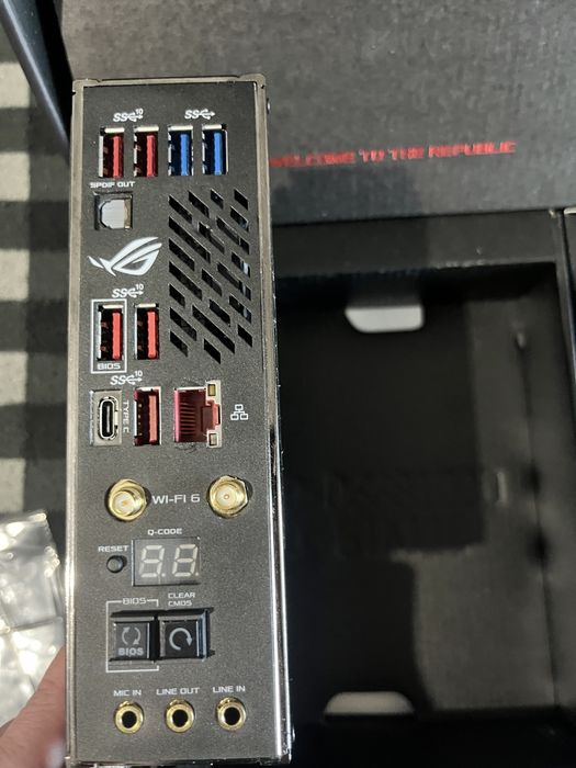 Placa de baza AM4 Asus X570 ROG Crosshair VIII Impact - In Garantie