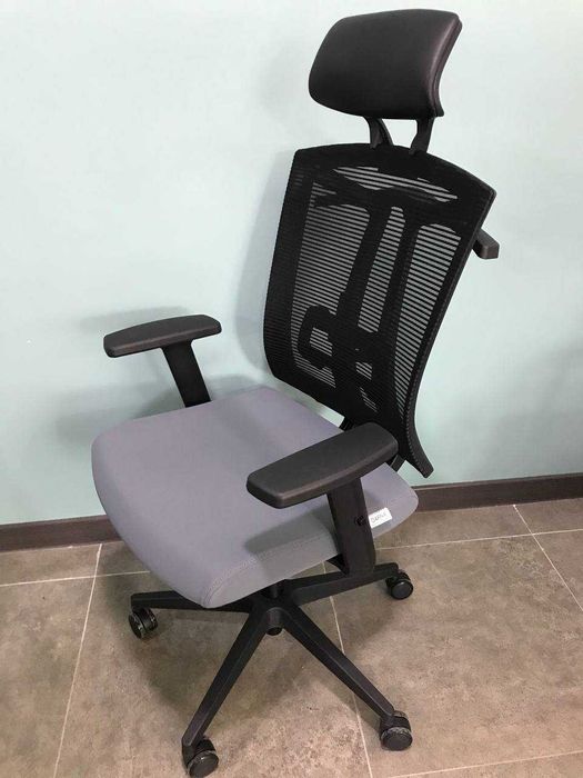 Оптом! Кресло для персонала ARANO. перечисления есть