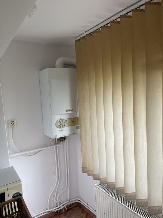 P.F. Inchiriez garsoniera zona plopilor