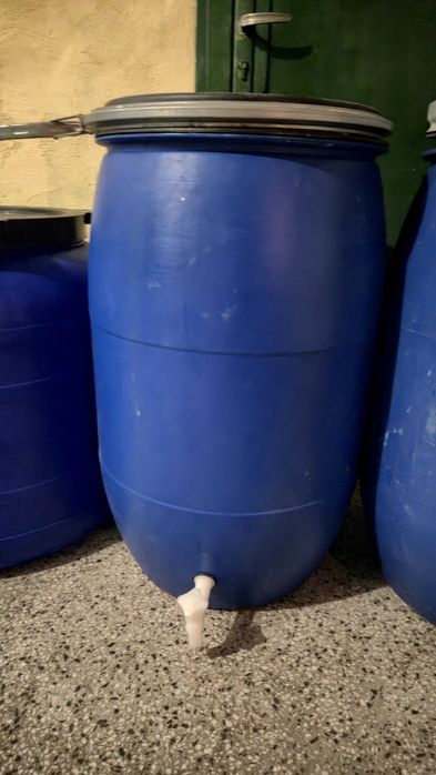 Бидони с канелка  120лв за всички