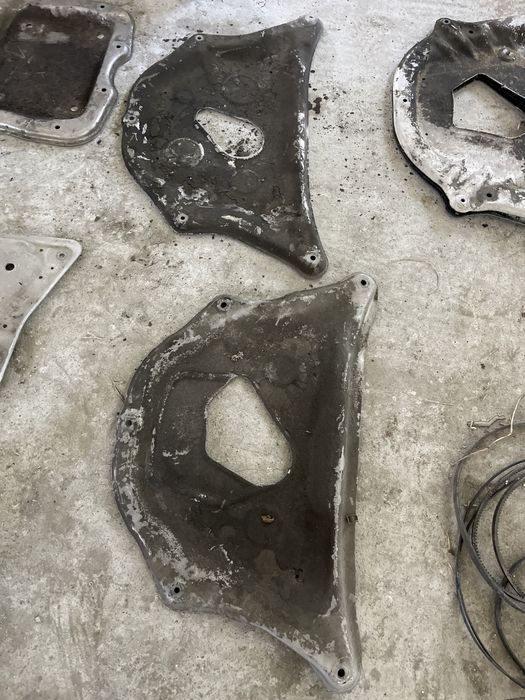 Scut motor metalic aluminiu bmw e90 e60 e70 e65 e46 e53 f10