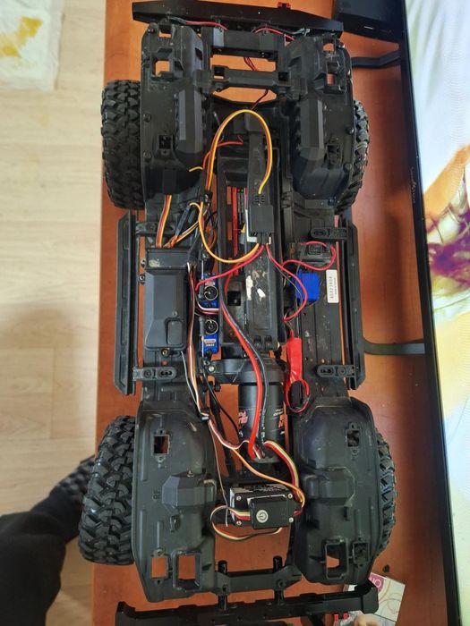 Модел Trx-4 Defender