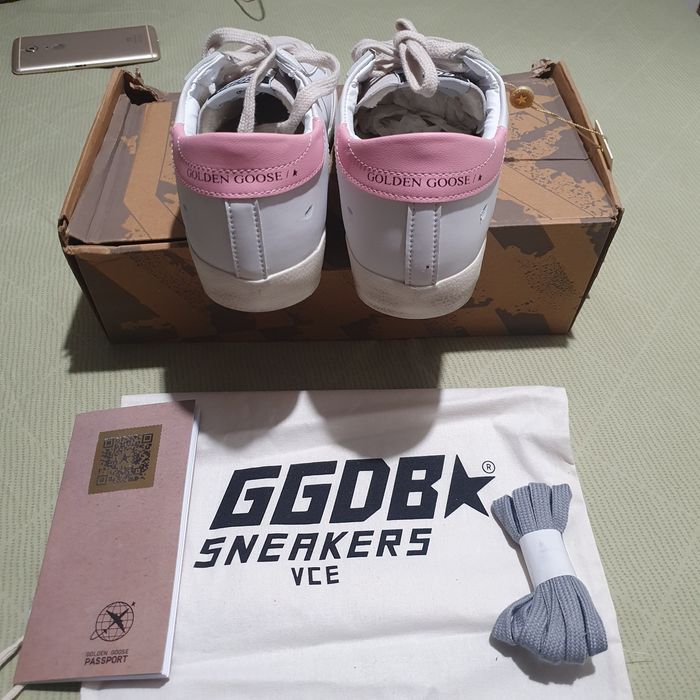 Adidași golden goose
