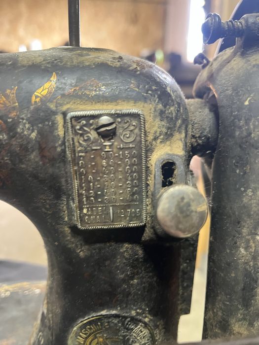 Mașină de cusut Naumann