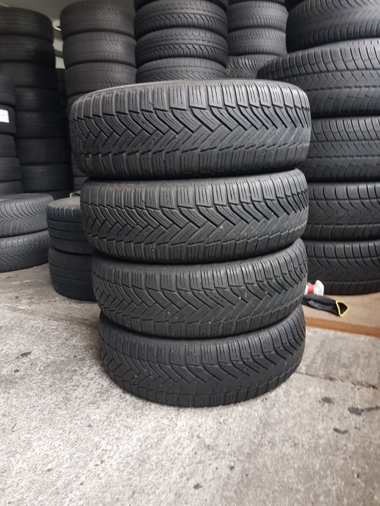 Michelin 195/60 R15 88T M+S iarnă Timisoara • OLX.ro