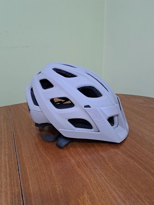 каска за велосипед IXS Trail XC. Размер M