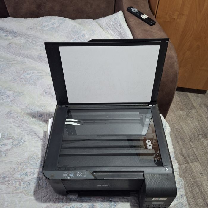 Продам мфу епсон 3200 3в 1 +комплект чернил