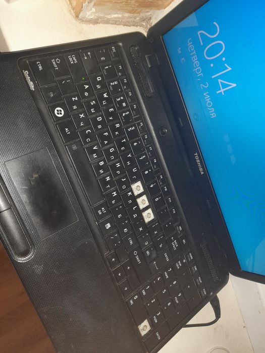 TOSHIBA ноутбук..
