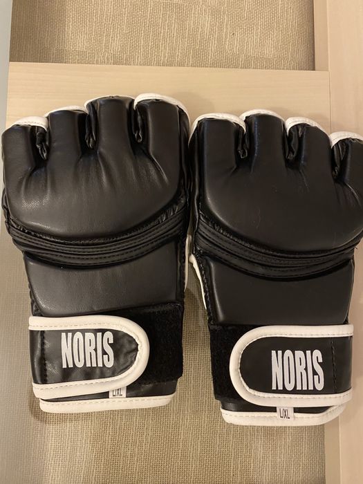 MANUSI MMA - NOI , nu au fost folosite, piele naturala