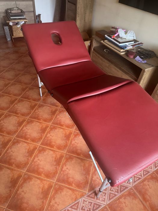 Преносима кушетка регулируема