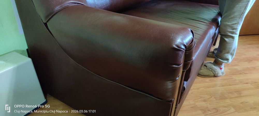 Vand canapea piele ecologica