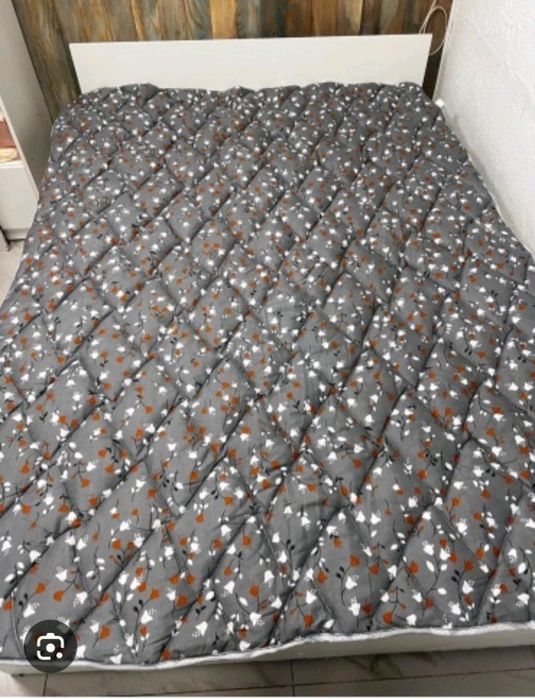 Одеяла теплые разные