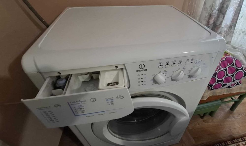 Пералня Indesit 85