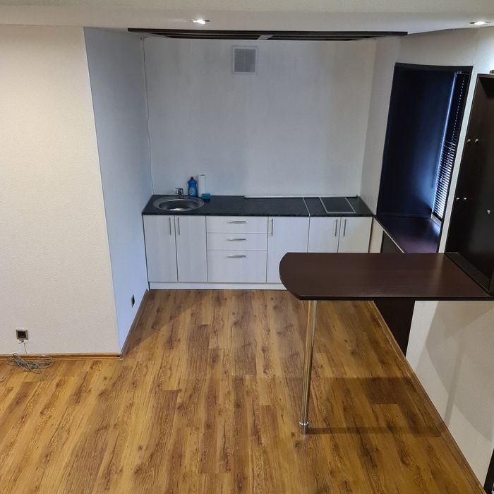 продам однокомнатную