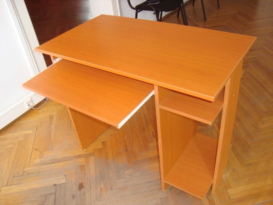 Vand Mobilier Birou