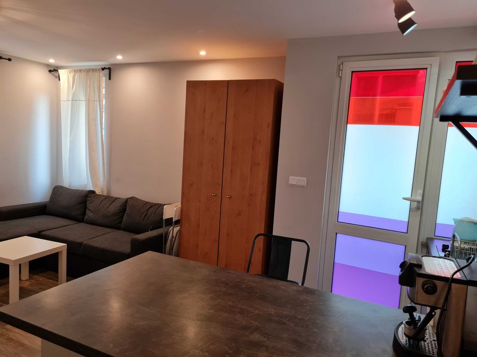 ”Славянска” студио в топ-център