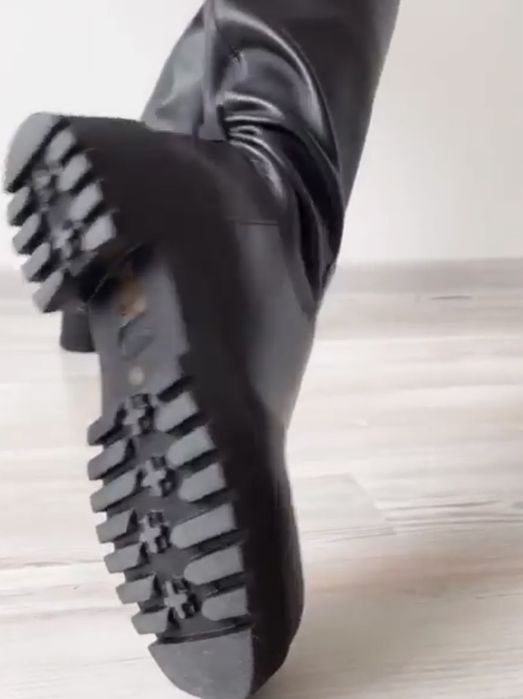 Nursace ботфорты на низком ходу