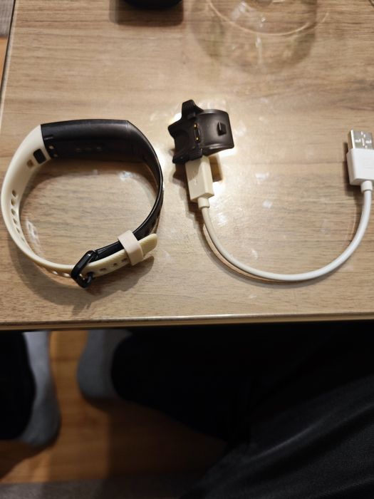 Комплект смарт часовници