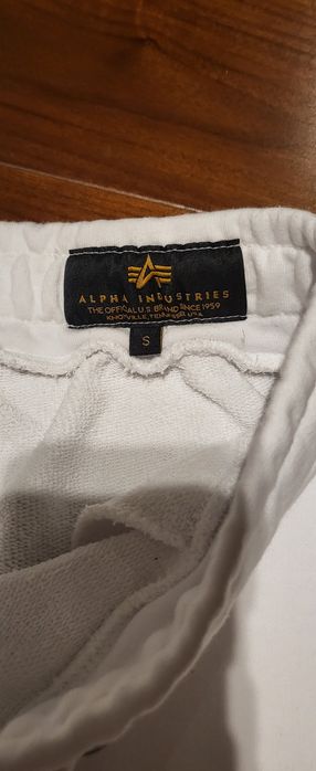 Vand bermude/pantaloni scurți mas. S Alpha Industries