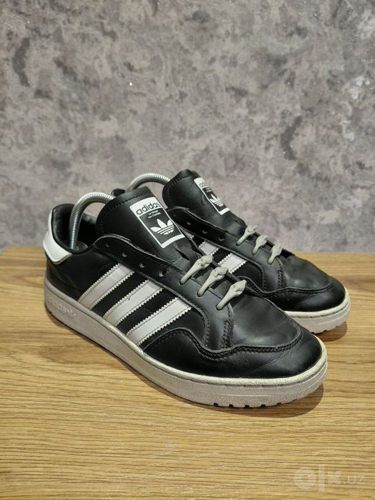 Оригинальные кроссовки Adidas