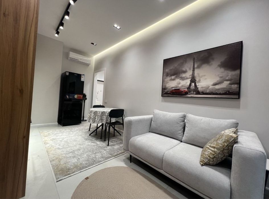 Аренда Госпитолни ЖК Парквод 2 ком 9 этаж 12 этажка все ест фото реал