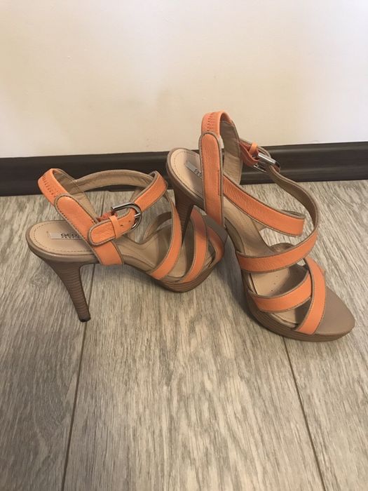 Sandale Geox piele marime 38 aproape noi