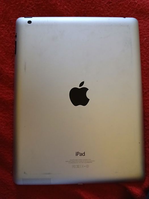 Ipad folosit si Casti Wireless noi-nouțe
