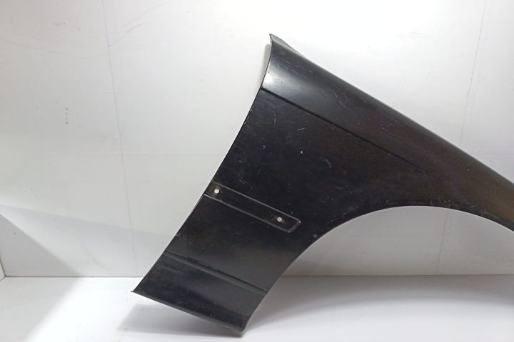 Aripa dreapta BMW Seria 3 E36