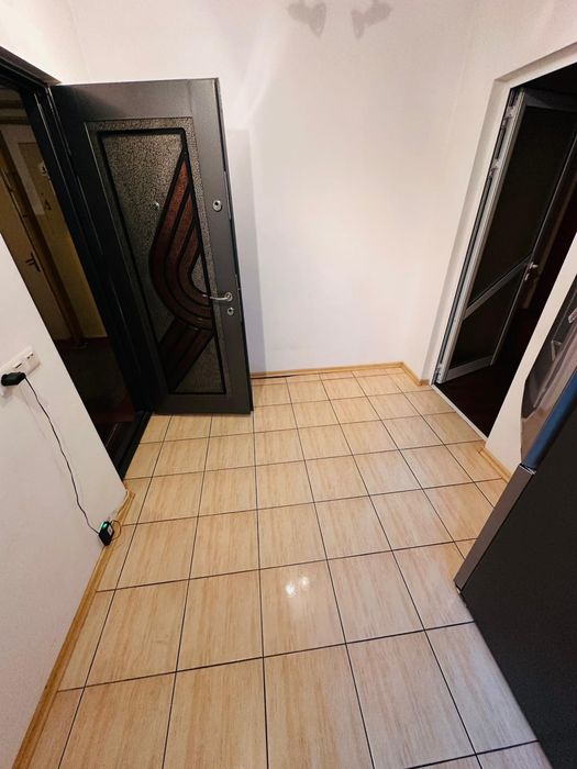 3 camere tiglina 3 si garaj