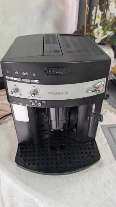 Expresor cafea DeLonghi Magnifica