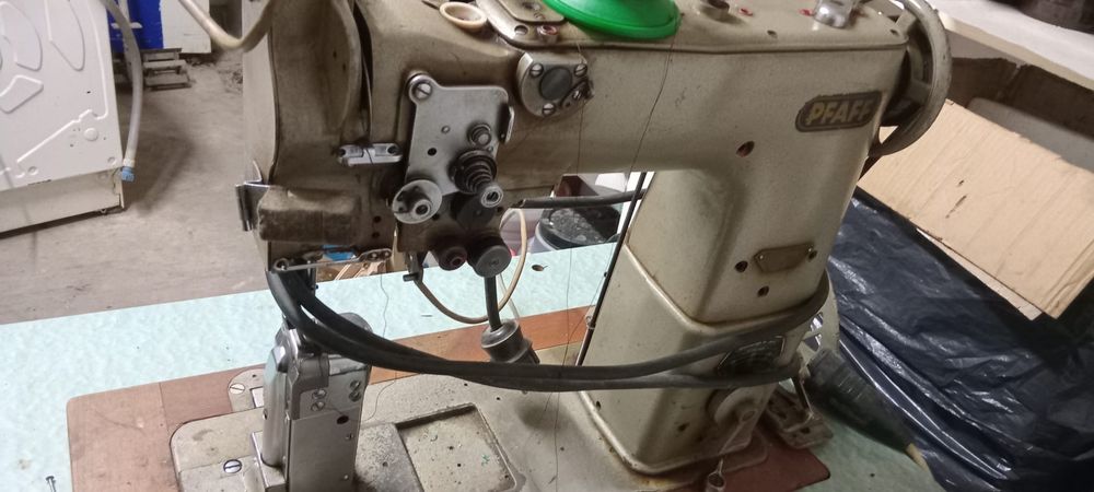 Masina de cusut pantofi industriala