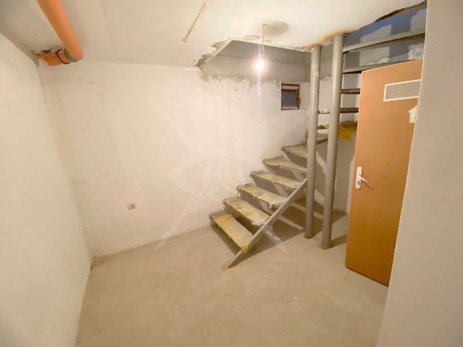 Продава се Двустаен апартамент в Пловдив, Кючук Париж - 109 кв.м за 1010 €/кв.м - Снимка #3