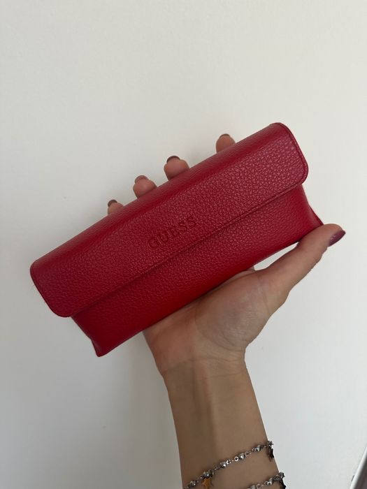 Слънчеви очила Guess