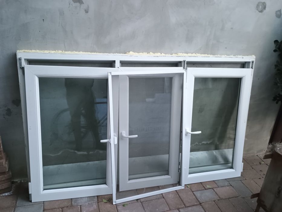 Vând geam termopan 203x116