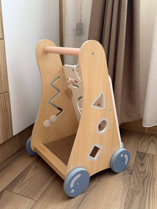 Дървена проходила / уокър Mini toys