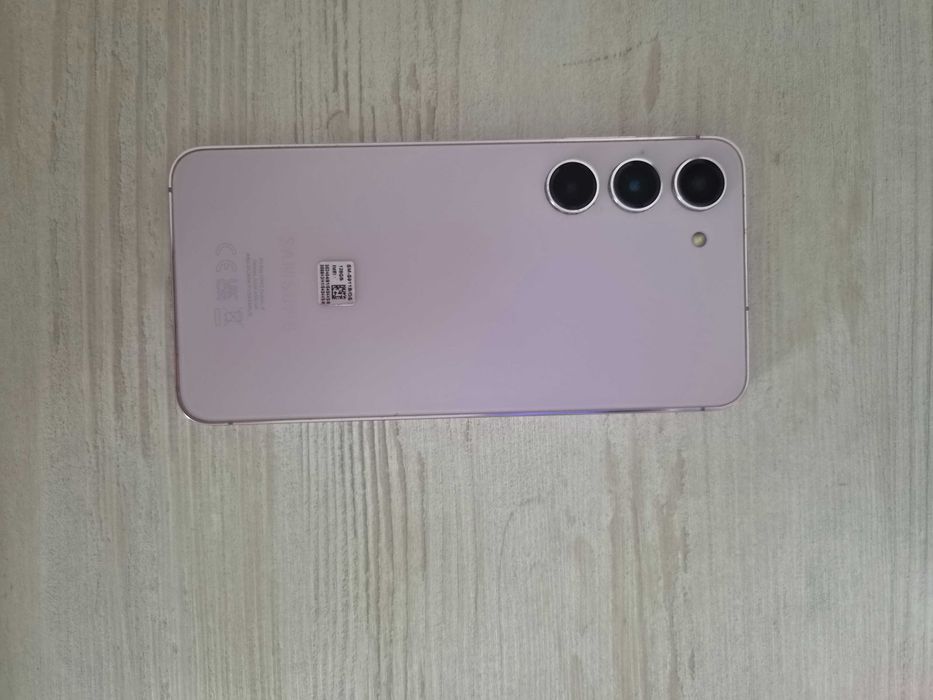 Vanzari telefon S23