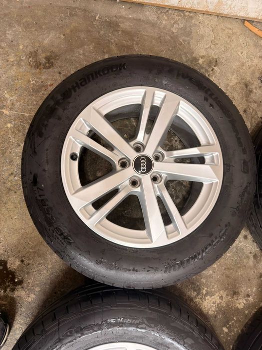 Jante 17 5x112 ET40 7J + 215/65 R17 Hankook vara Audi Q3