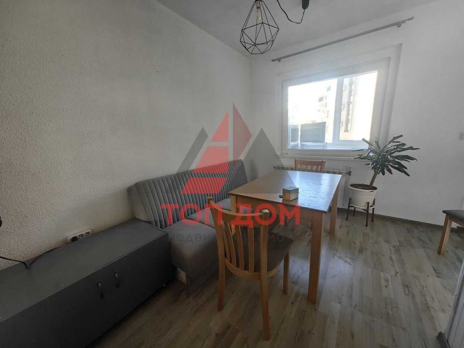 Дава се под наем Четиристаен апартамент в Варна, Спортна зала - 100 кв.м за 800 € - Снимка #2