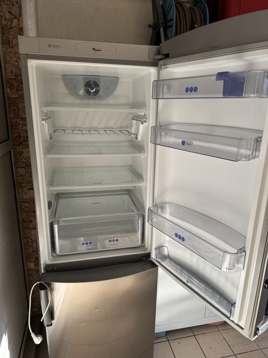 Combina frigorifica Whirlpool