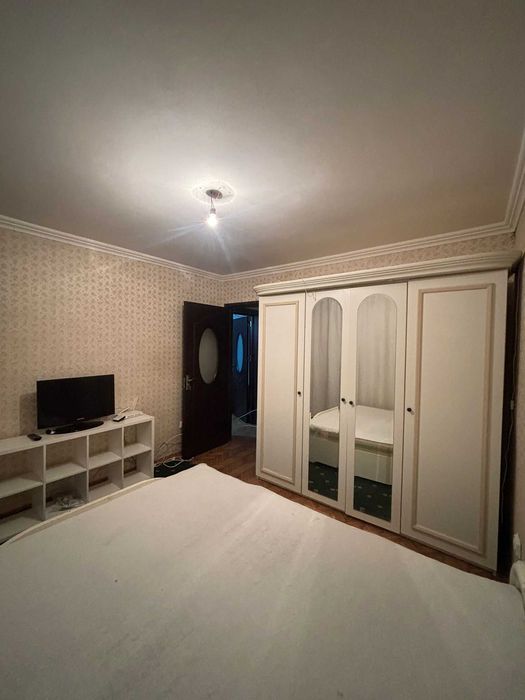 Vand apartament 2 camere