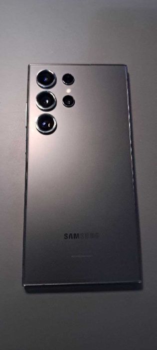 Samsung Galaxy s24 Ultra 256gb 12gb RAM