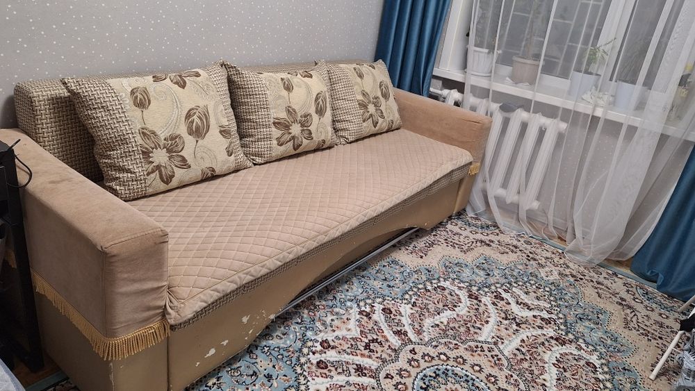 Продам диван срочно