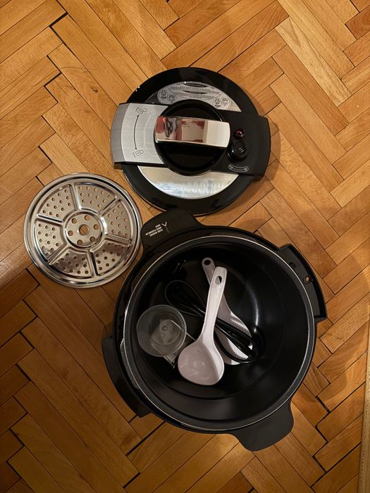 Нов мултикукър под налягане Oliver Voltz