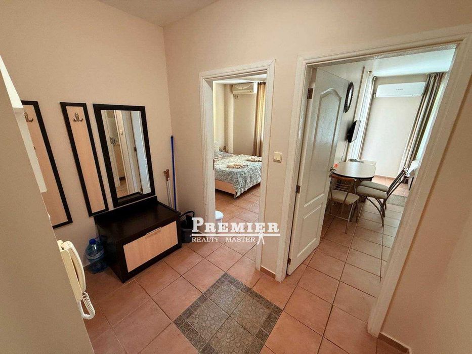 Продава се Двустаен апартамент в к.к. Слънчев бряг - 51 кв.м за 1608 €/кв.м - Снимка #6