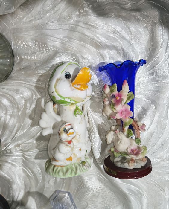 Вазы и статуэтки