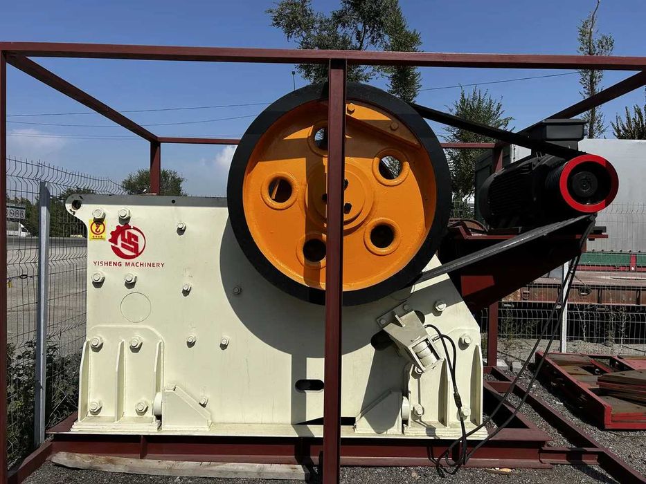 Щековая дробилка PEV 750×1060