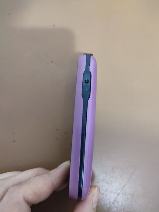 Сотовый телефон продам